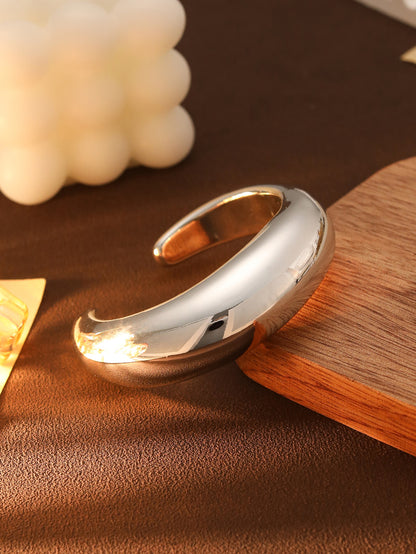 Metal-plated Curved Open Bracelet With A Premium Sophisticated Look For Women