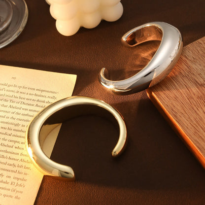 Metal-plated Curved Open Bracelet With A Premium Sophisticated Look For Women